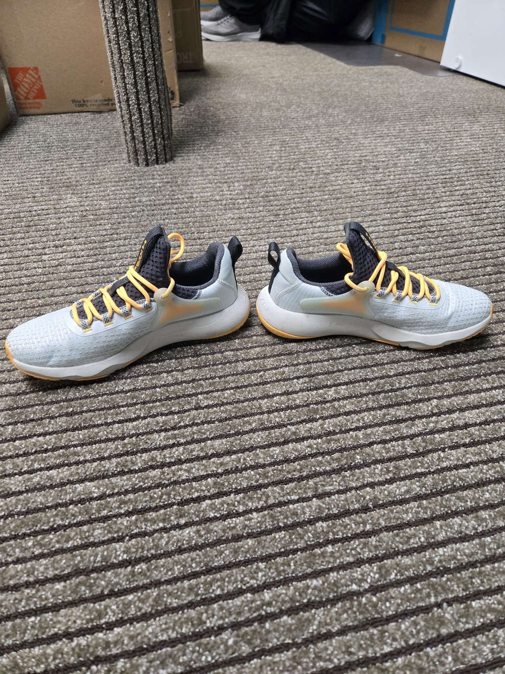 Womens Under Armour HOVR Rise Running Sneakers - Picture 2 of 6